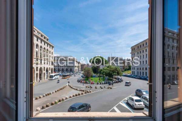 Foto Appartamento in vendita a Genova