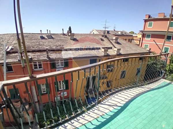 Foto Appartamento in vendita a Genova