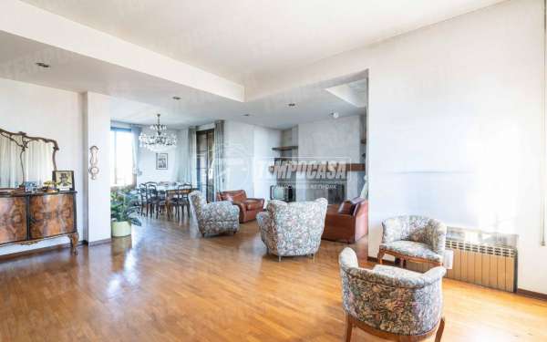 Foto Appartamento in vendita a Giussano