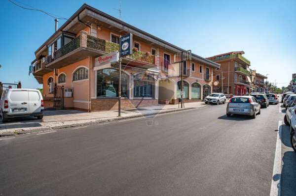 Foto Appartamento in vendita a Gravina Di Catania
