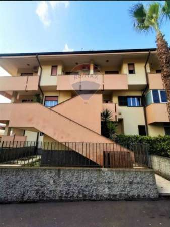 Foto Appartamento in vendita a Gravina Di Catania