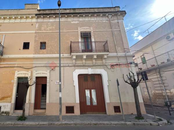 Foto Appartamento in vendita a Grottaglie