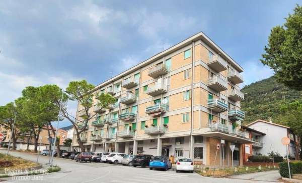 Foto Appartamento in vendita a Gubbio