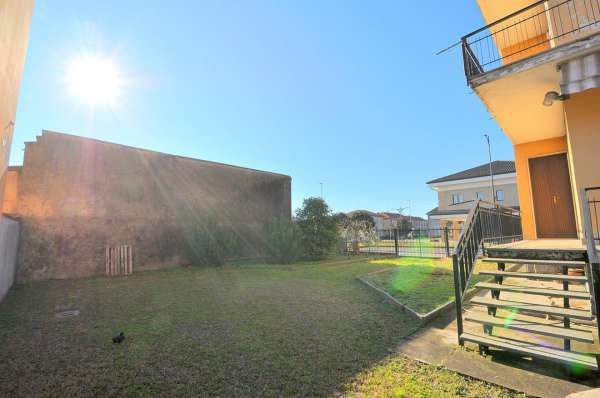 Foto Appartamento in vendita a Inveruno