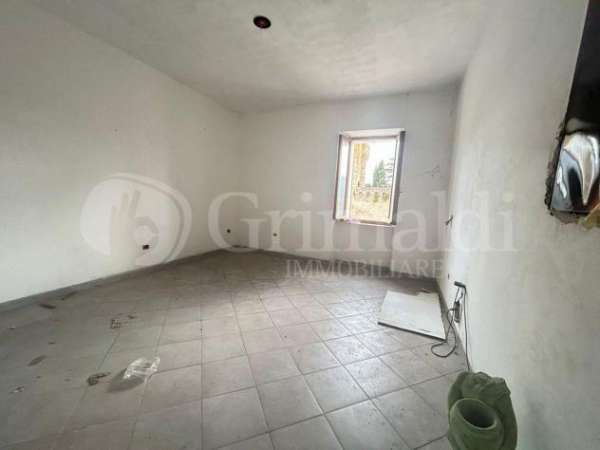 Foto Appartamento in vendita a Jesi - 4 locali 100mq
