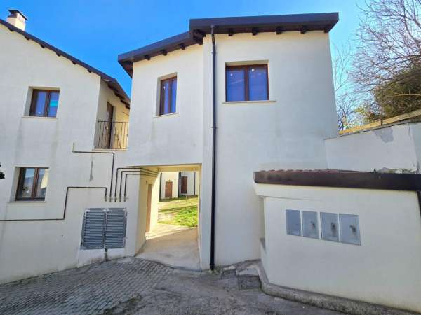 Foto Appartamento in vendita a L'Aquila