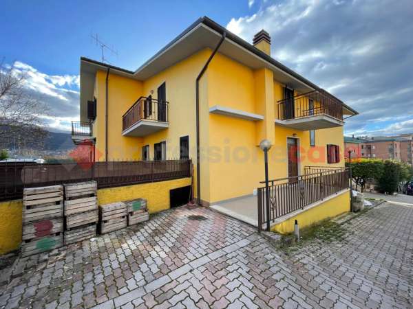 Foto Appartamento in vendita a L'Aquila