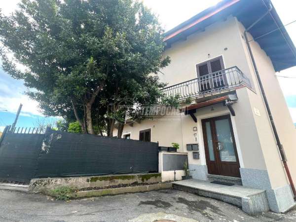 Foto Appartamento in vendita a La Cassa