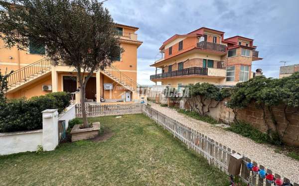 Foto Appartamento in vendita a Ladispoli
