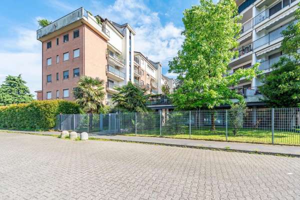 Foto Appartamento in vendita a Lainate