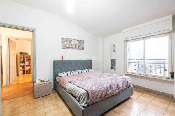 Foto Appartamento in vendita a Lambrugo