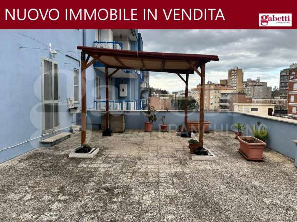Foto Appartamento in vendita a Latina