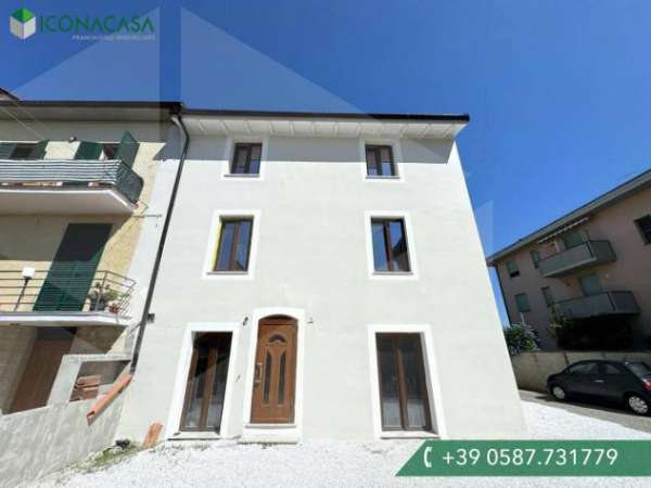 Foto Appartamento in vendita a Le Melorie - Ponsacco 75 mq  Rif: 1327886