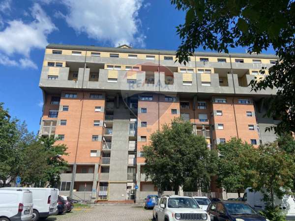Foto Appartamento in vendita a Legnano