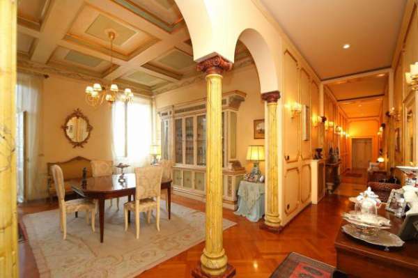 Foto Appartamento in vendita a Livorno 400 mq  Rif: 1060006