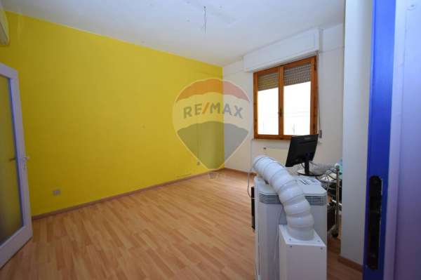 Foto Appartamento in vendita a Livorno