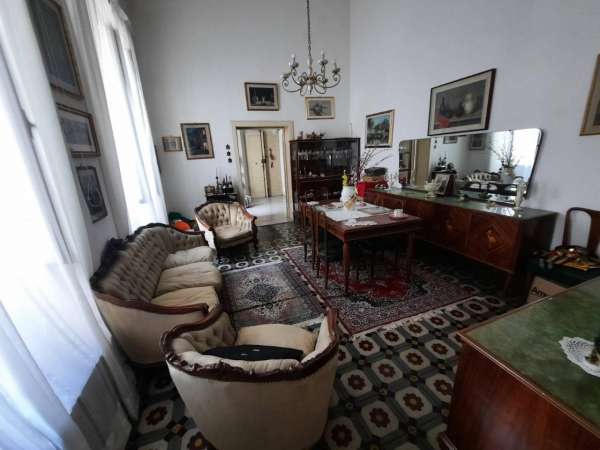 Foto Appartamento in vendita a Livorno