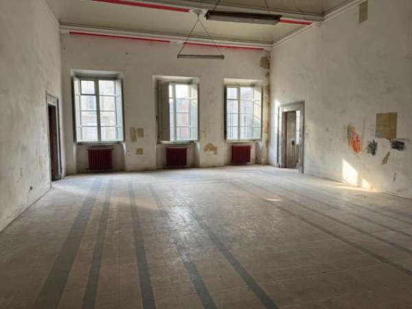 Foto Appartamento in vendita a Lucca 500 mq  Rif: 1298576