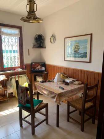 Foto Appartamento in vendita a Luni Mare - Luni 80 mq  Rif: 1315927