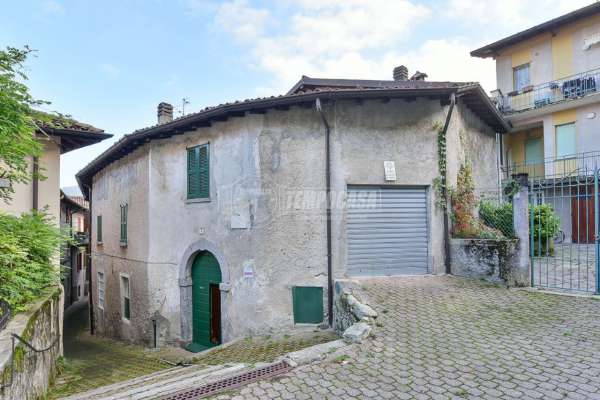 Foto Appartamento in vendita a Magreglio