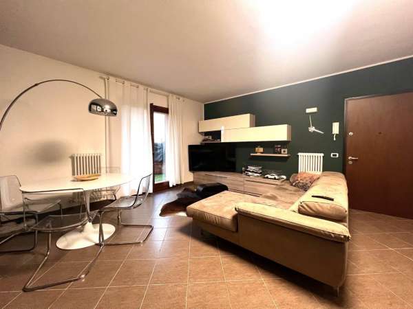 Foto Appartamento in vendita a Mantova