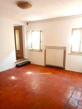 Foto Appartamento in vendita a Mantova