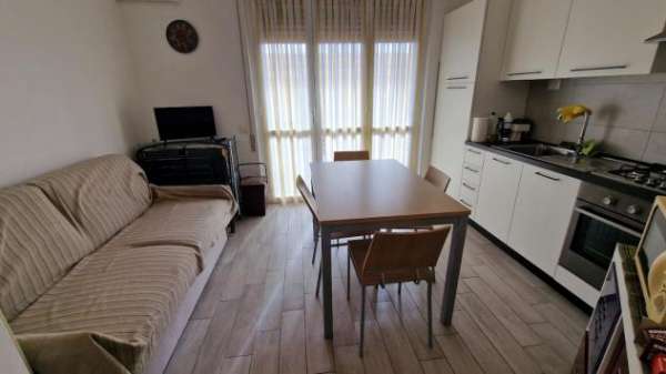 Foto Appartamento in vendita a Marina di Carrara - Carrara 32 mq  Rif: 1313483