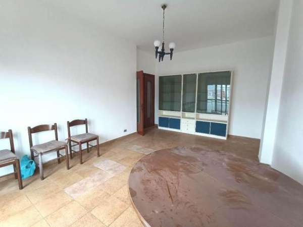 Foto Appartamento in vendita a Marina di Carrara - Carrara 90 mq  Rif: 1288001