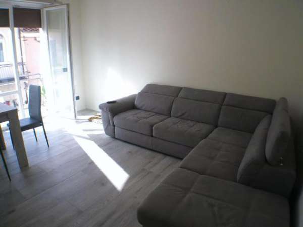 Foto Appartamento in vendita a Marina di Carrara - Carrara 95 mq  Rif: 1215984