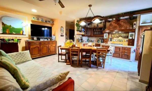 Foto Appartamento in vendita a Marti - Montopoli in Val d'Arno 95 mq  Rif: 833867