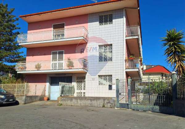 Foto Appartamento in vendita a Mascalucia