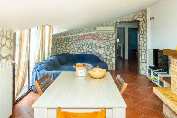 Foto Appartamento in vendita a Mascalucia