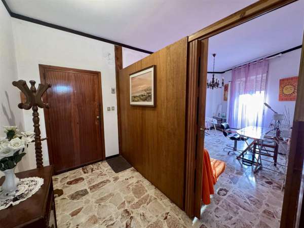 Foto Appartamento in vendita a Mascalucia