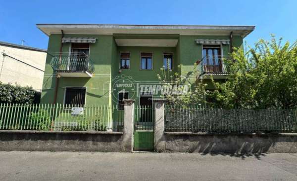 Foto Appartamento in vendita a Melegnano