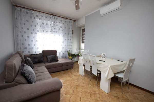 Foto Appartamento in vendita a Merate