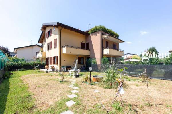Foto Appartamento in vendita a Merate