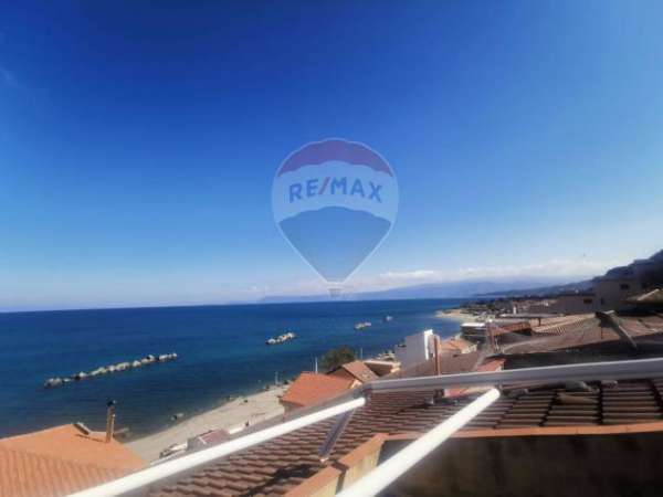 Foto Appartamento in vendita a Messina, Mortelle