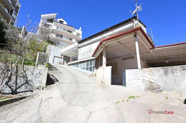 Foto Appartamento in vendita a Messina