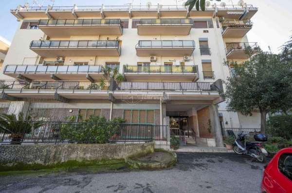 Foto Appartamento in vendita a Messina