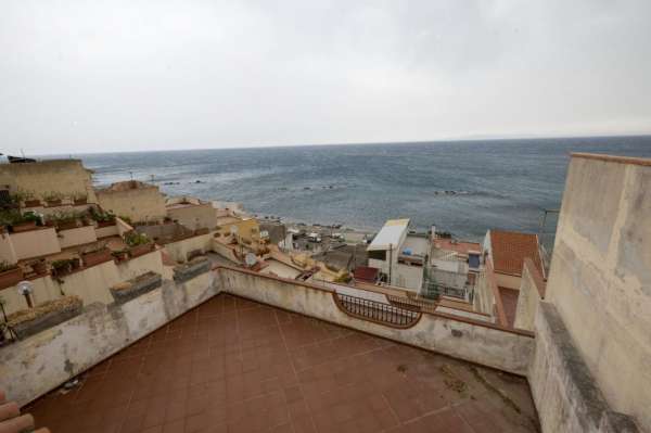 Foto Appartamento in vendita a Messina