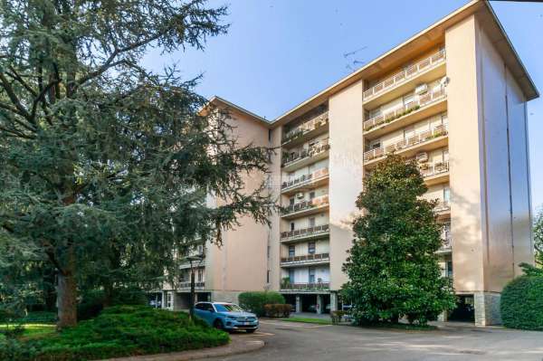 Foto Appartamento in vendita a Milano