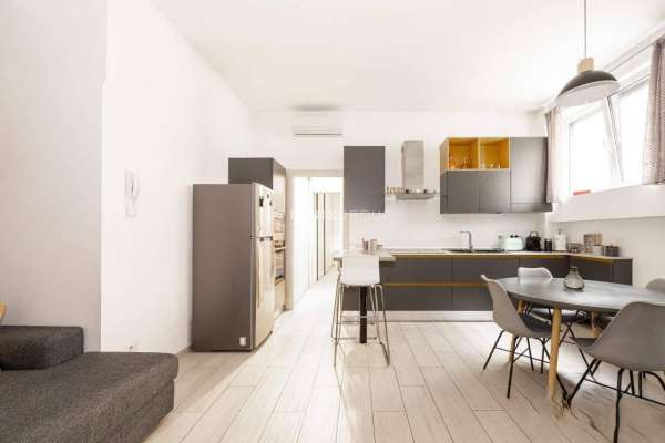 Foto Appartamento in vendita a Milano
