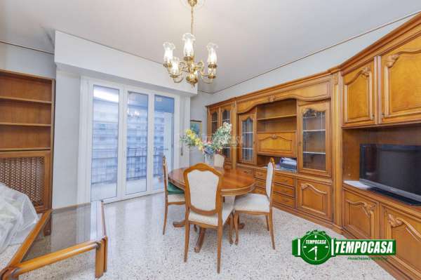 Foto Appartamento in vendita a Milano