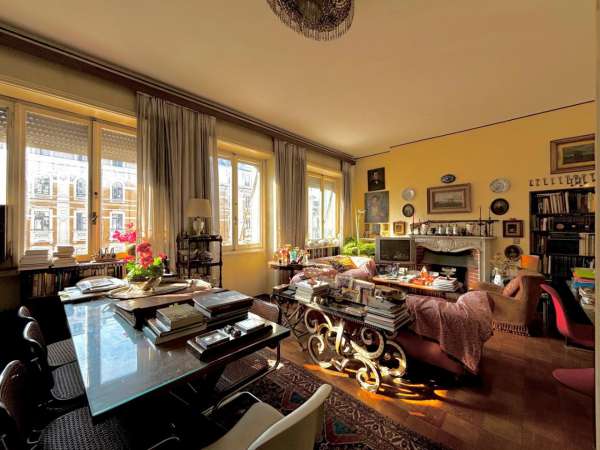 Foto Appartamento in vendita a Milano