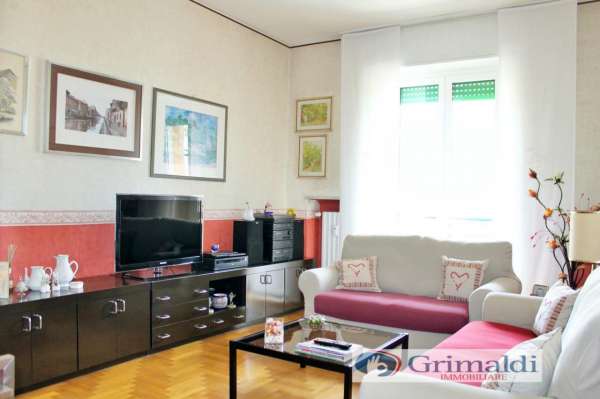 Foto Appartamento in vendita a Milano