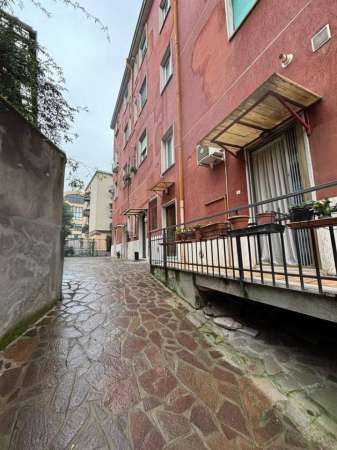 Foto Appartamento in vendita a Milano
