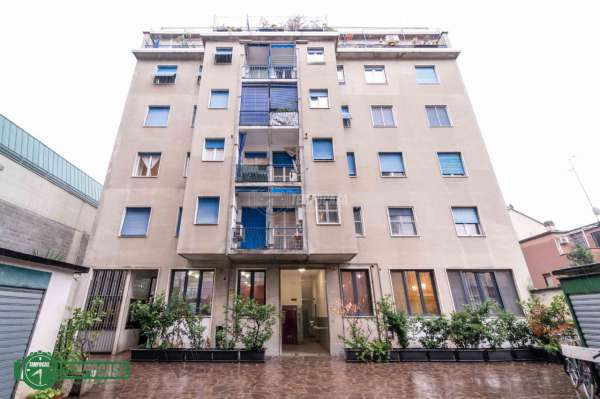 Foto Appartamento in vendita a Milano