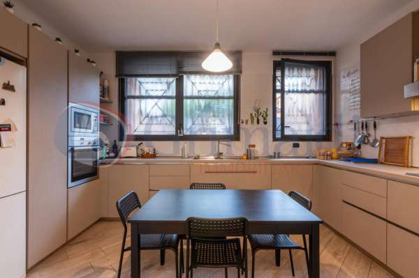 Foto Appartamento in vendita a Milano