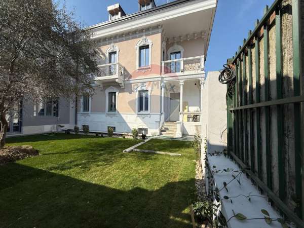 Foto Appartamento in vendita a Milano