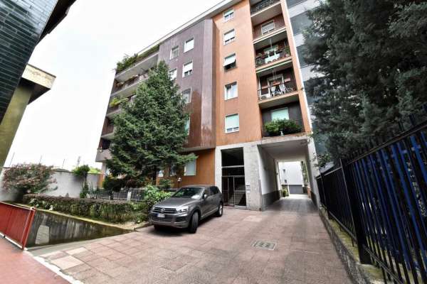 Foto Appartamento in vendita a Milano